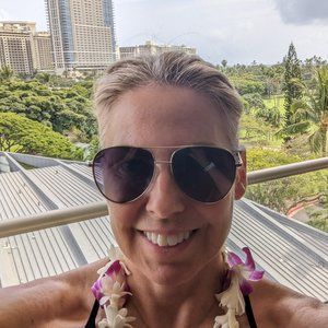 Meet your Posher, Melanie